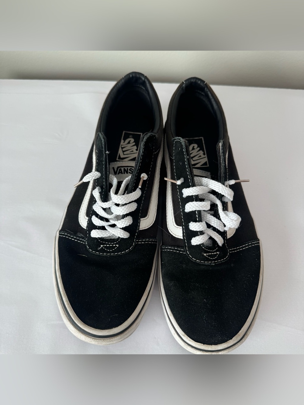 VANS Size 10.5 Men’s Black and White Sneakers